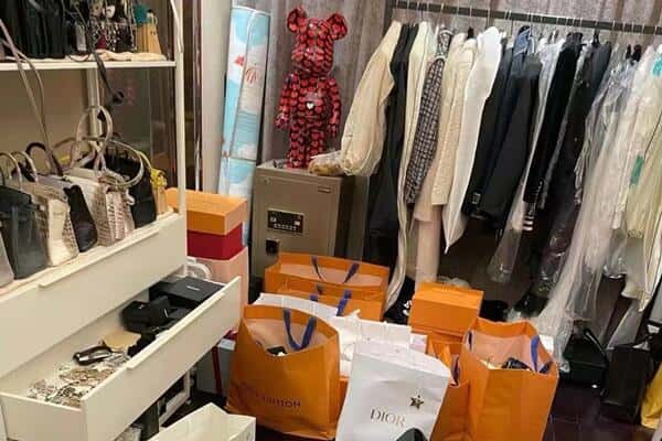 城区回收一线品牌衣服